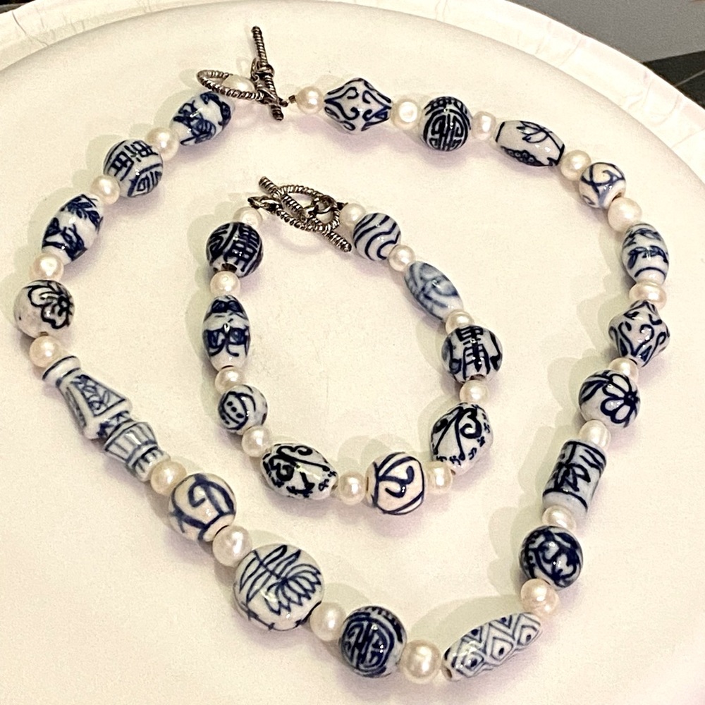 Necklace/bracelet set